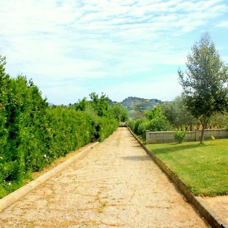 Finca Con Piscina Es Blanquer Guest House Bagian luar foto